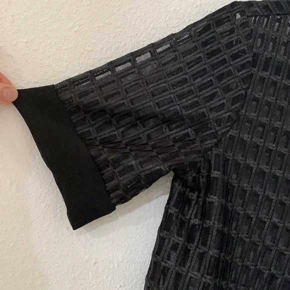 Banana Republic Women’s Blouse - Picture 5 of 5